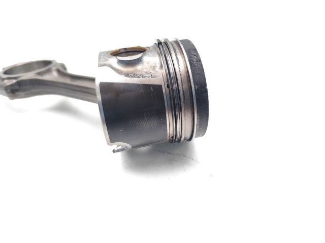 Píst AVB Volkswagen PASSAT B5.5 AVB