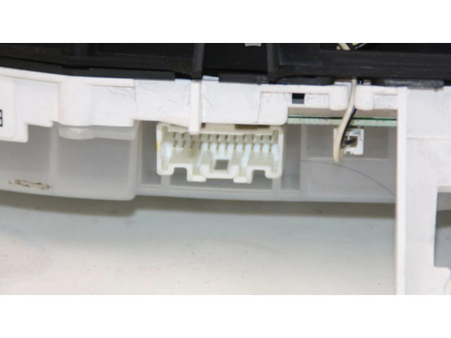 Přístrojová deska Mazda CX-7 2008 ETEH17A013, ETEH17A013