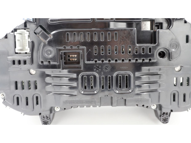 Přístrojová deska  Mercedes-Benz C W205 2016 A2059008729, A2059027514  