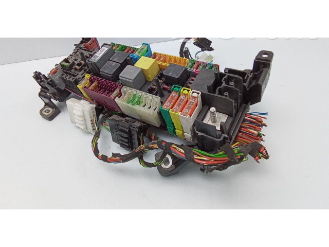 Блок предохранителей SINREF Mercedes-Benz A W176