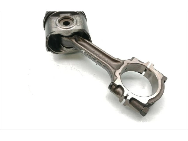  Поршень с шатуном    Nissan X-Trail T30  