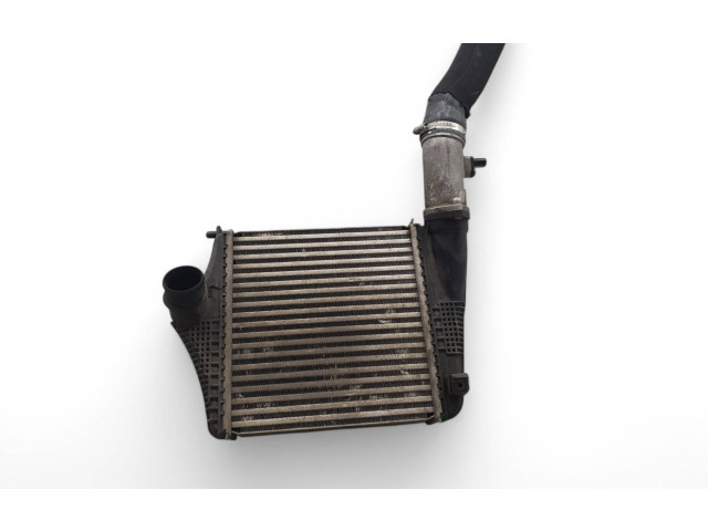 Интеркулер  4M0145804R, 8E4350000   Audi SQ7 