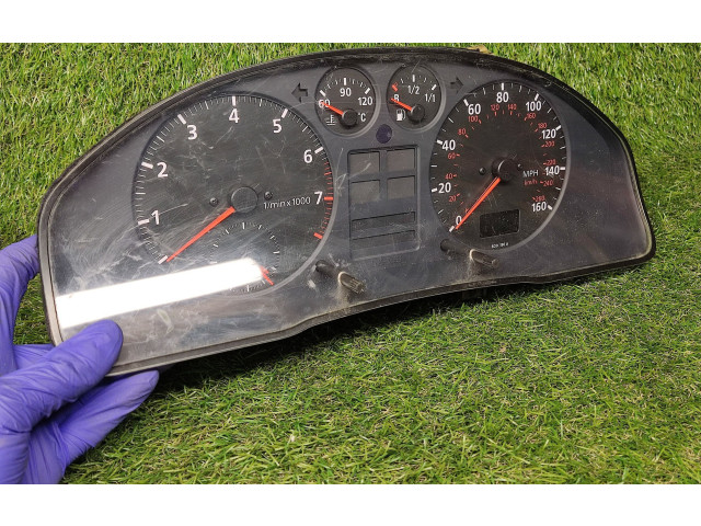 Přístrojová deska Audi A4 S4 B5 8D 1996 8D0919035C