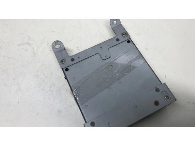 Řídící jednotka Z5735R1, E2T84986M Mazda 323 1996