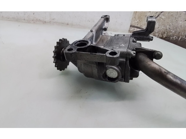 Масляный насос   6111810201  Mercedes-Benz E W211 