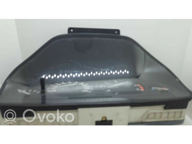 Přístrojová deska BMW 5 E34 1994 8361120