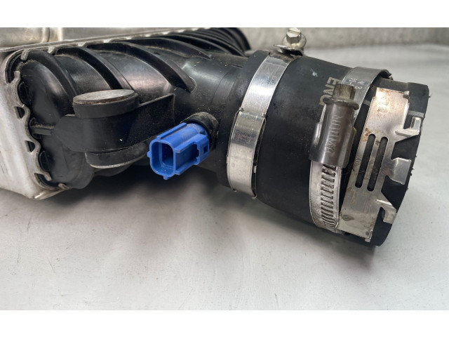 Интеркулер GX736K775AC Jaguar XE