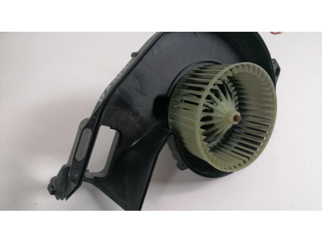 Вентилятор печки    13199307   Opel Zafira A