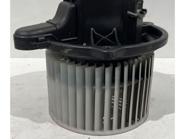 Вентилятор печки       KIA Ceed