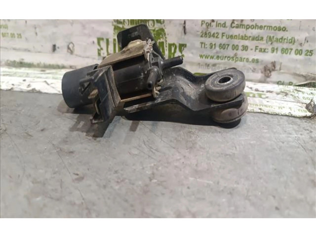 Блок предохранителей MR117684   Mitsubishi Montero    