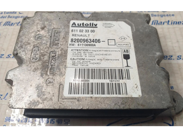 Блок подушек безопасности CENTRALITAAIRBAG   Renault Clio III