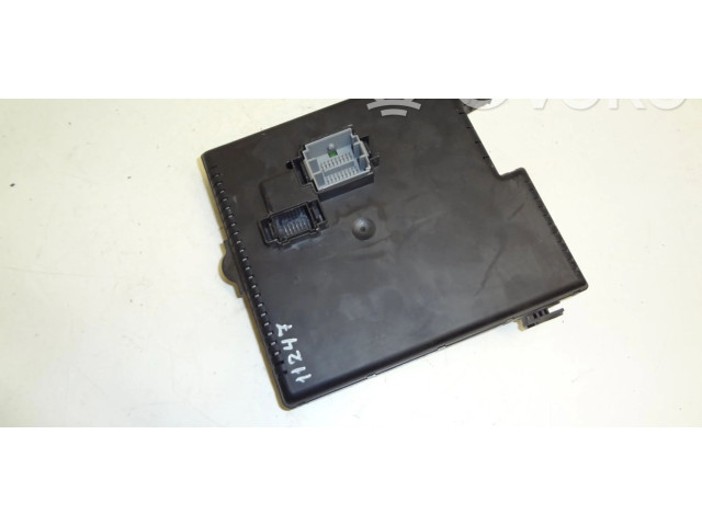 Блок предохранителей  28080156, 30786646   Volvo XC90    