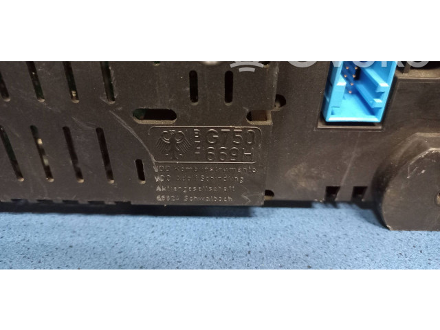 Панель приборов 4B0920932Q, 110008948049   Audi A6 S6 C5 4B       