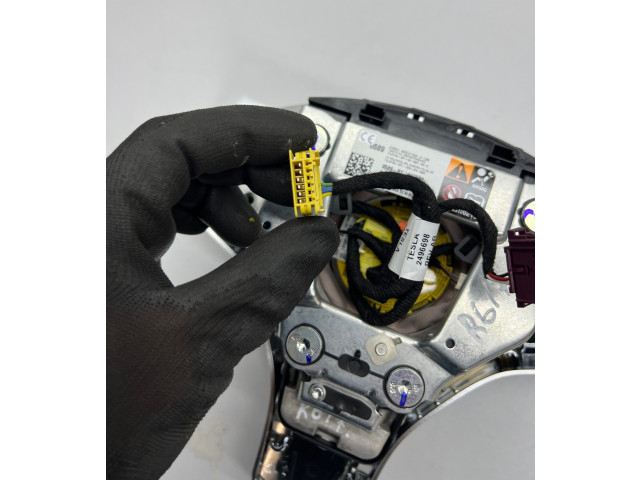 Подушка безопасности водителя 0589P1000552, 102250500f Tesla Model S