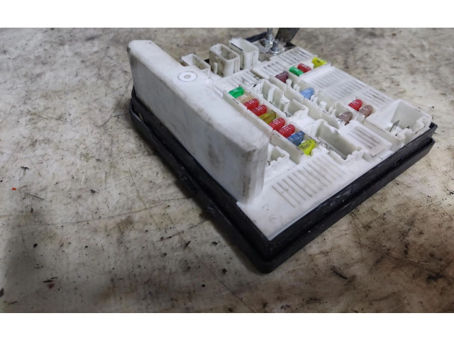   Pojistková skříňka    Renault Kangoo  2009