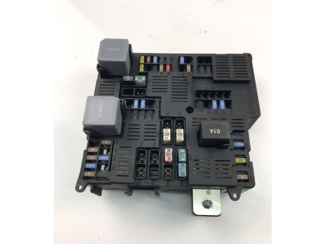 Блок предохранителей  31473771   Volvo XC90    