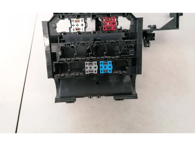Pojistková skříňka 6q2937049f, 5wk48218 Skoda Roomster (5J) 2009