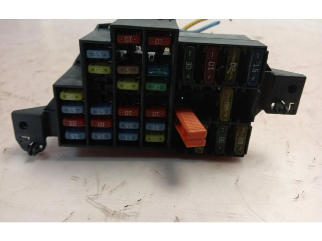 Блок предохранителей 7703297597, 7703297597   Renault Clio II    