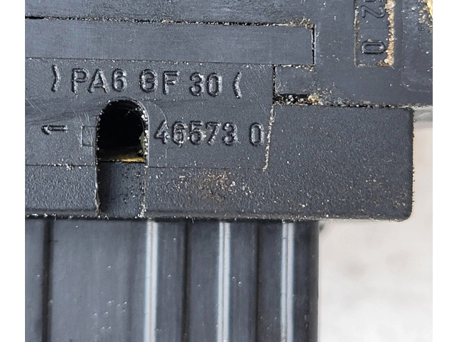 Ручка стеклоочистителей PA6GF30, 465780 Volvo V70