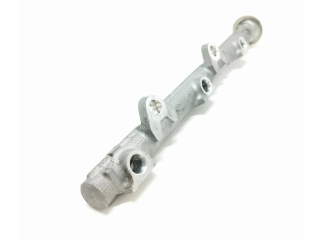 Топливная рампа    Lexus RX 330 - 350 - 400H   для двигателя 3MZ-FE