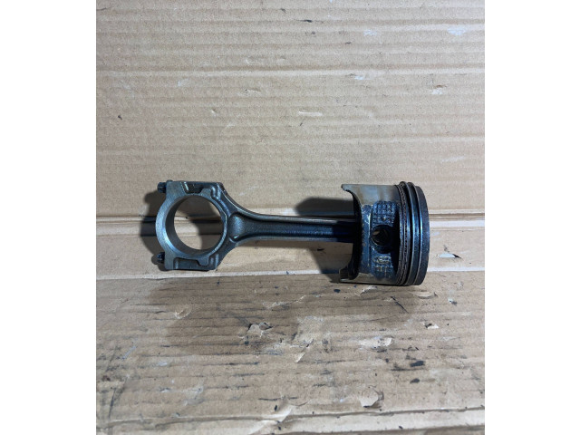 Píst 8A6G-AA2 Ford Fiesta STJB