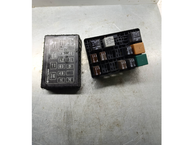 Блок предохранителей 8220108024 SsangYong Rexton