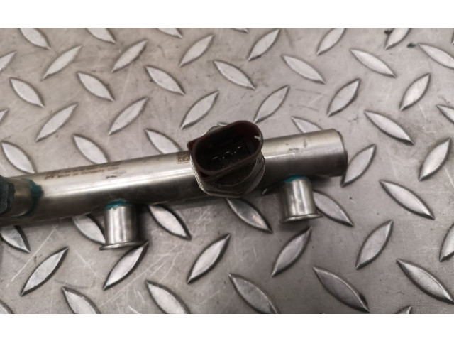 Топливная рампа 06E130089D, 03C906051C Audi A5 8T 8F