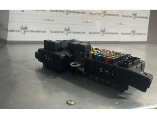 Блок предохранителей    8678449, 518828009   Volvo V70