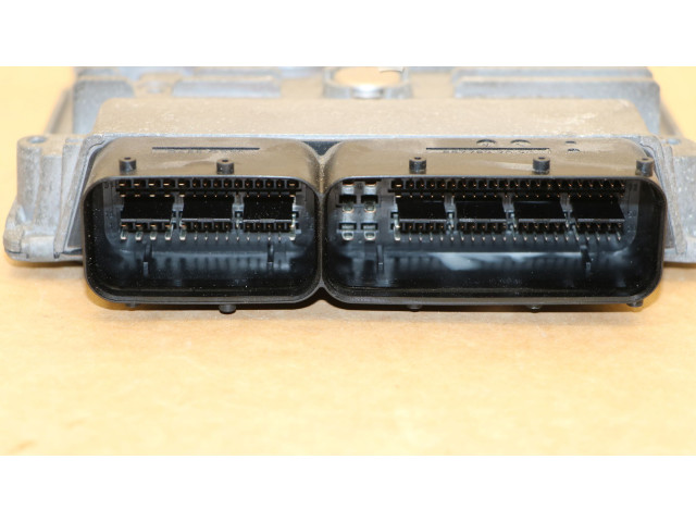 Řídící jednotka 03L906023PE, 03L906023PE   Volkswagen Caddy 2012