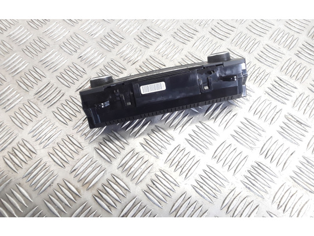 Блок управления климат-контролем F1ET18C612DJ, WZ8V039543   Ford Focus