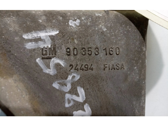 Вентилятор радиатора     0130304233    Opel Astra F 