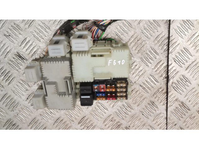 Блок предохранителей    Ford Galaxy    