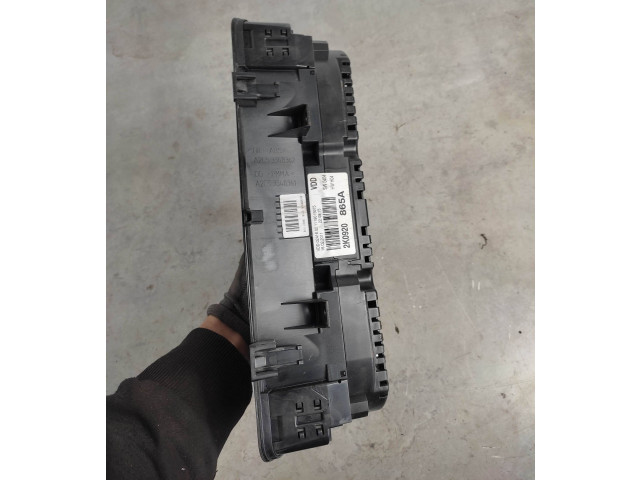 Přístrojová deska  Volkswagen Caddy 2011 2k0920865a  