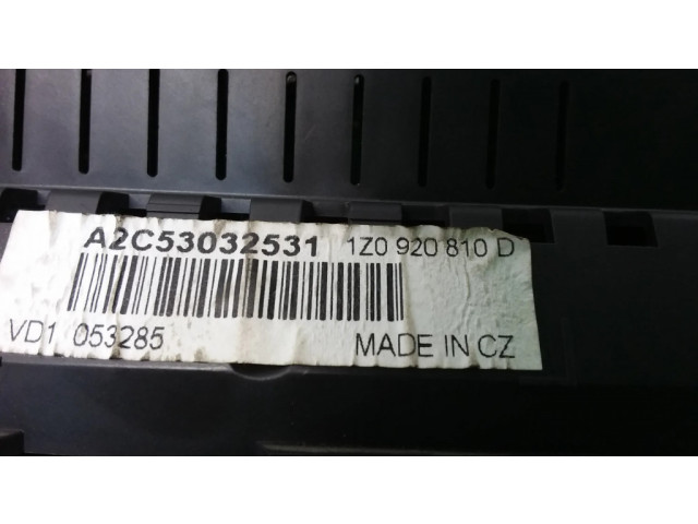 Панель приборов 1Z0920810D   Skoda Octavia Mk2 (1Z)       