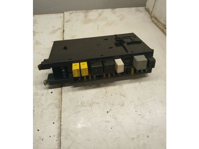 Pojistková skříňka 2035453301, 5DK00848645 Mercedes-Benz C W203 2001