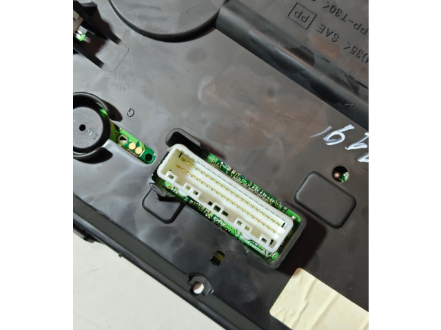 Přístrojová deska Nissan Juke I F15 2013 96A0D00D0806