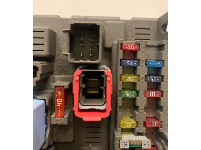 Pojistková skříňka 9646907380 Peugeot 807 2004