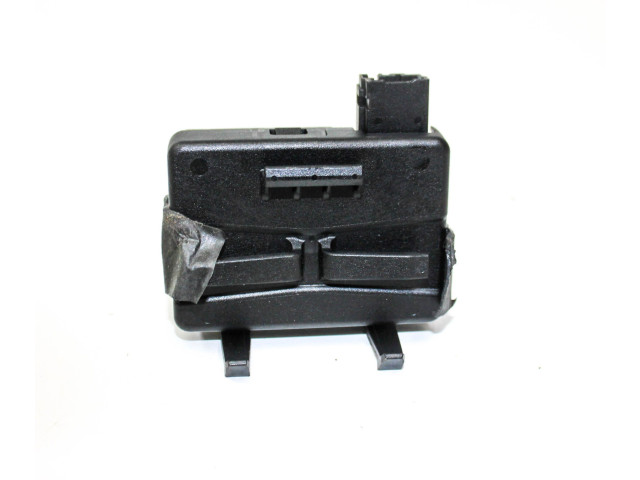 Блок управления центрального замка 13595511   Chevrolet Camaro   