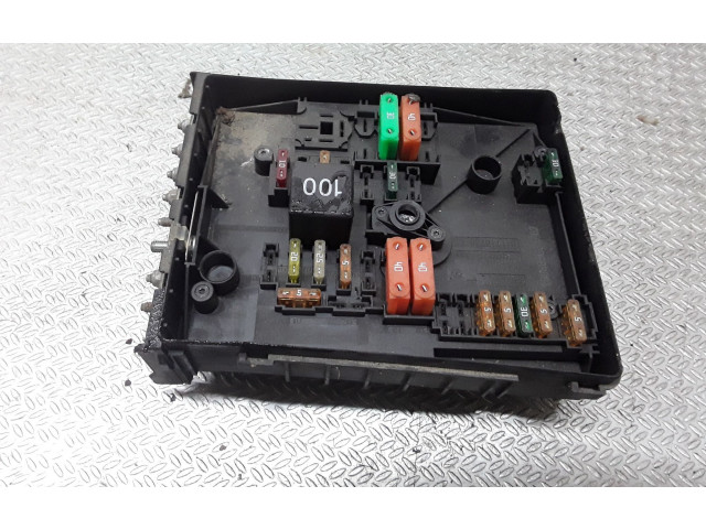 Pojistková skříňka 1K0937125 Volkswagen Caddy 2004