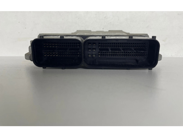 Řídící jednotka 03G906021AB, 0281014075 Volkswagen Caddy 2006