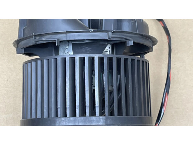 Вентилятор печки    0100968G, N104722T   Renault Twingo II