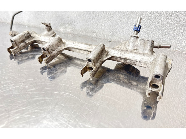 Vstřikovací lišta 55351030 Opel Vectra C