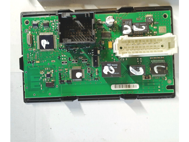 Блок комфорта P8200943317P, 18217981   Renault Trafic II (X83)   