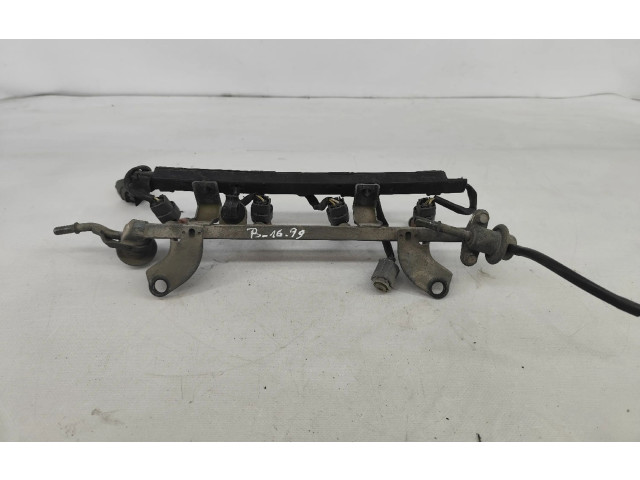 Vstřikovací lišta Mazda 323