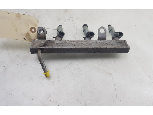 Vstřikovací lišta 1611551580, 1611551580 Peugeot 108 1KRFE(CFB)