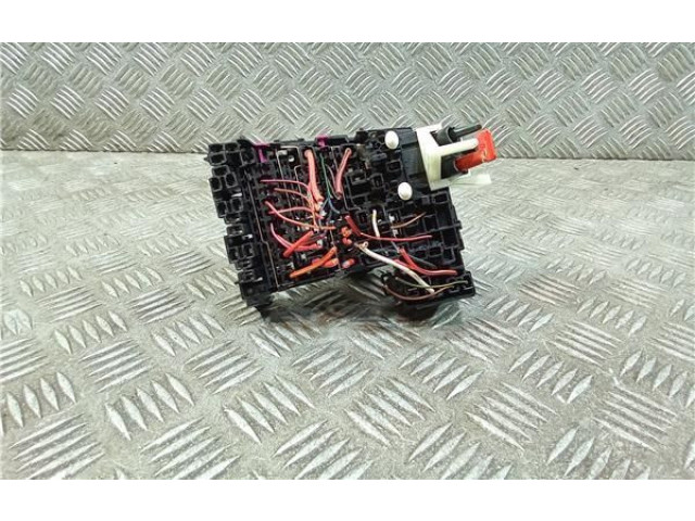 Блок предохранителей  5Q0937615C, 5Q0937615C   Volkswagen Golf VII    