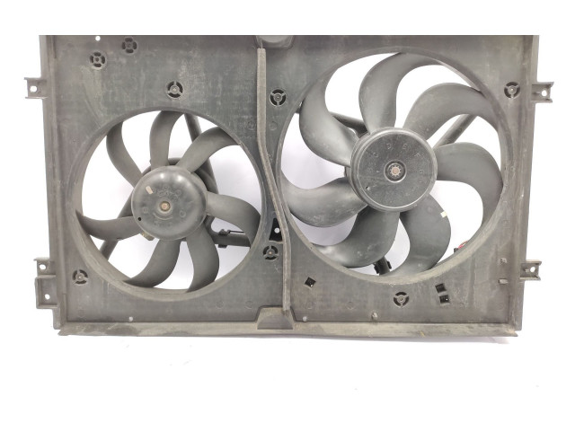 Вентилятор радиатора     1J0121205B    Audi TT Mk1 