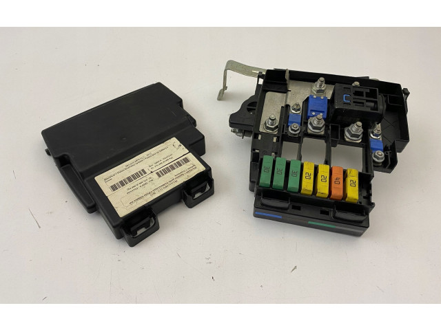   Pojistková skříňka 11M0913CP   McLaren MP4 12c 2011