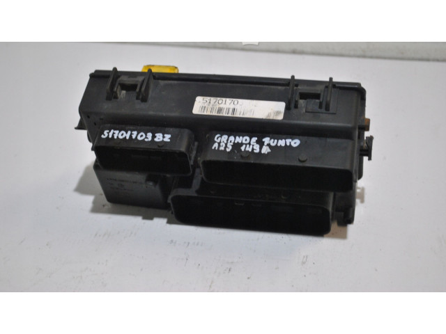 Блок предохранителей 51701703BZ Fiat Grande Punto