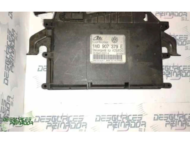 Блок управления двигателем Блок управления 1H0907379E Volkswagen Golf III